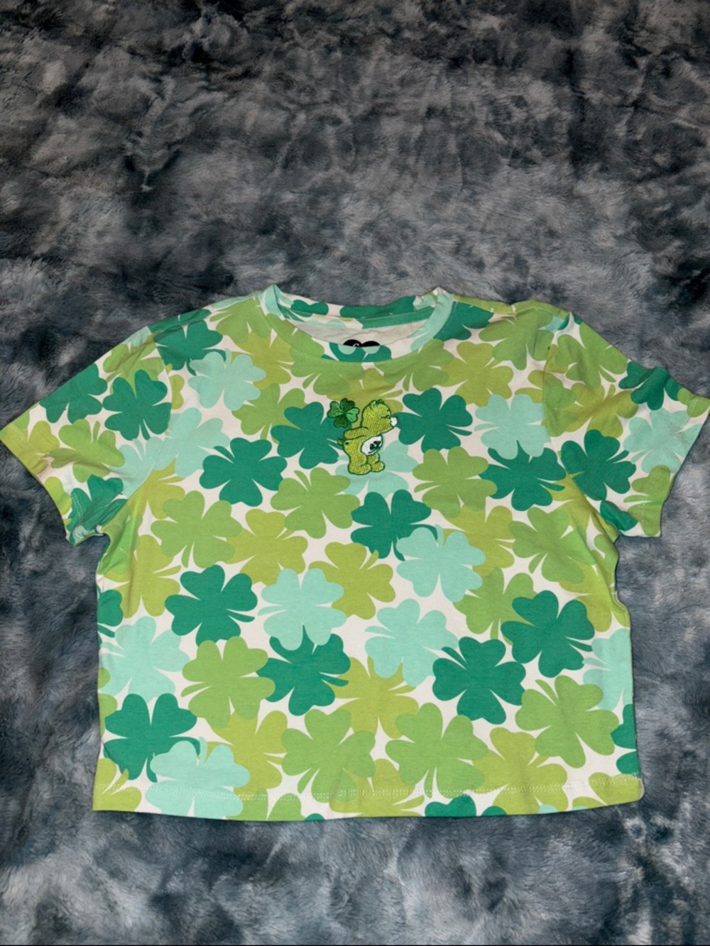 Vintage CAREBEARS Green Clover Print Cropped Tee